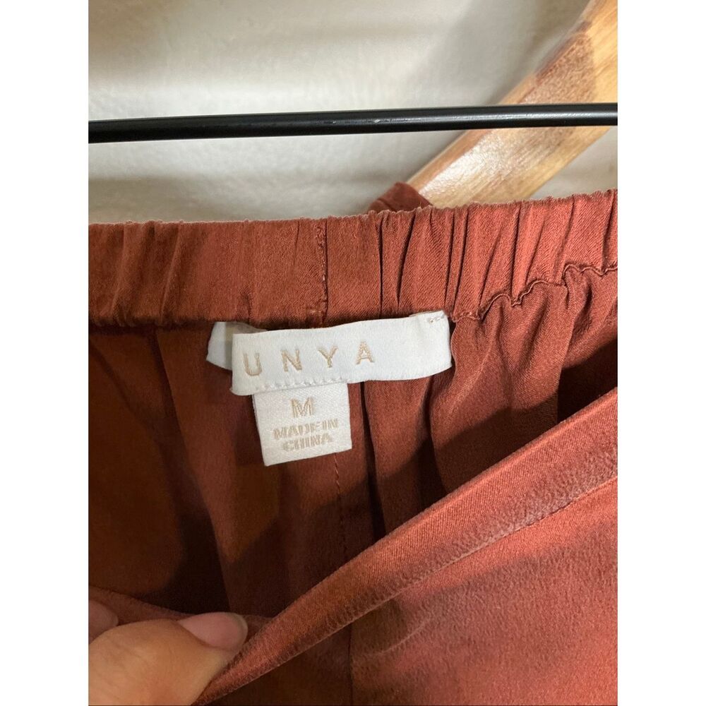 Lunya Washable Silk Shorts Pajama Set Medium in Drift - Picture 5 of 6